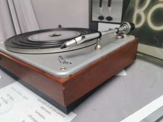 BEOGRAM 1000 TURNTABLE